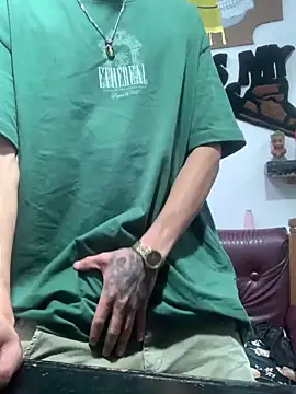 Snapshot of 27powercm chatting on 03/21/25, 10:39 27powercm online show from 03/21/25, 10:39