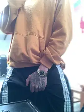 Snapshot of 27powercm chatting on 03/22/25, 02:58 27powercm online show from 03/22/25, 02:58