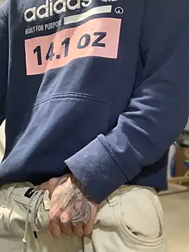 Snapshot of 27powercm chatting on 09/15/25, 04:34 27powercm online show from 09/15/25, 04:34