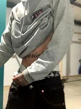 Snapshot of 27powercm chatting on 09/29/25, 04:50 27powercm online show from 09/29/25, 04:50