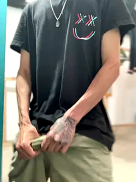 Snapshot of 27powercm chatting on 10/10/25, 10:31 27powercm online show from 10/10/25, 10:31