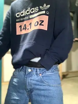 Snapshot of 27powercm chatting on 10/13/25, 05:07 27powercm online show from 10/13/25, 05:07