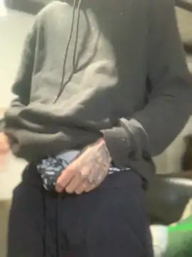 Snapshot of 27powercm chatting on 10/22/25, 03:18 27powercm online show from 10/22/25, 03:18