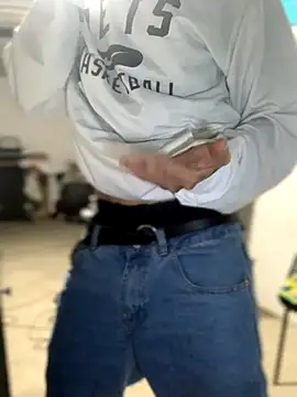 Snapshot of 27powercm chatting on 11/13/25, 06:23 27powercm online show from 11/13/25, 06:23