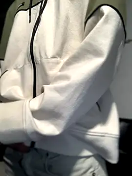 Snapshot of 27powercm chatting on 11/27/25, 05:31 27powercm online show from 11/27/25, 05:31