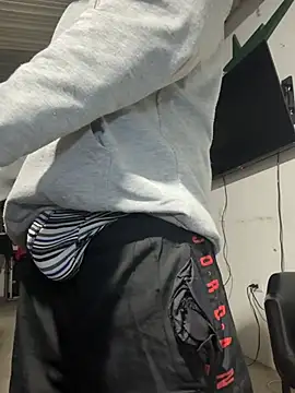 Snapshot of 27powercm chatting on 03/27/26, 04:40 27powercm online show from 03/27/26, 04:40