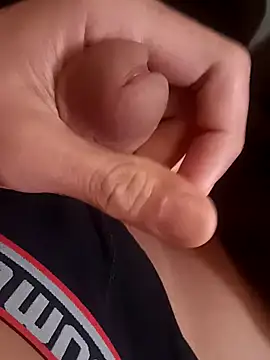 Snapshot of LAN69XXXX chatting on 02/18/25, 12:28 LAN69XXXX online show from 02/18/25, 12:28