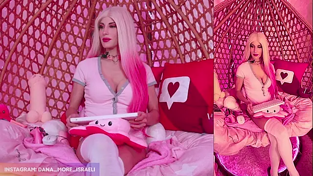 Snapshot of dana_more chatting on 11/14/25, 10:36 dana more online show from 11/14/25, 10:36