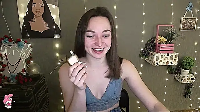  Barbie Kiss  online show from 02/09/25, 08:11