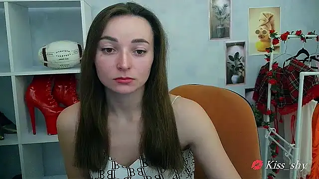  Barbie Kiss  online show from 01/11/26, 05:07