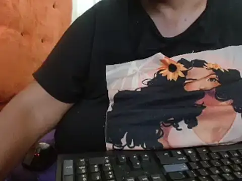 tinagiant online show from 02/06/25, 01:43