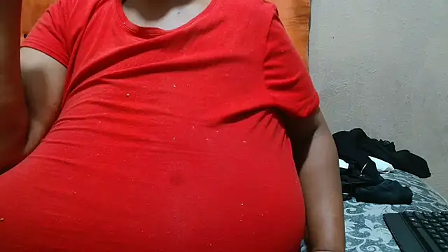 tinagiant online show from 09/28/25, 07:41