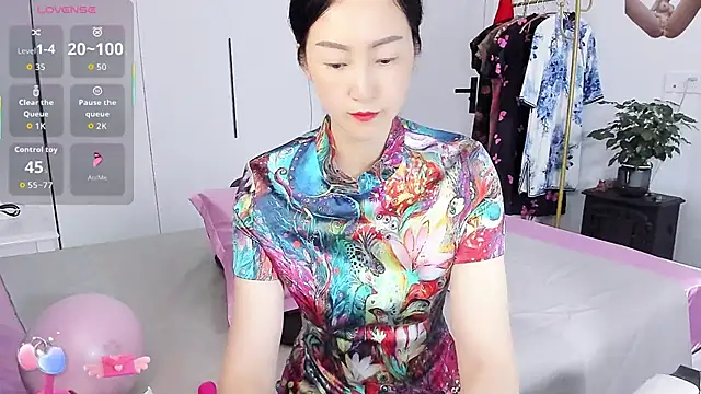 paopao-a online show from 10/15/25, 03:17