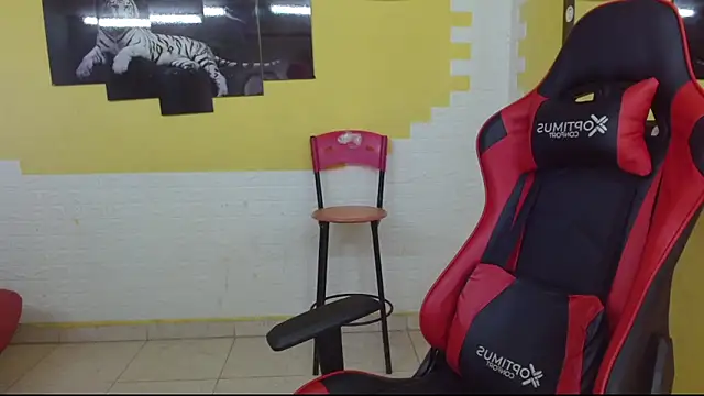 hellen queensex online show from 02/04/25, 05:12