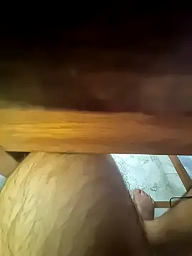 Snapshot of yourdreamman0705 chatting on 12/16/24, 06:32 yourdreamman0705 online show from 12/16/24, 06:32