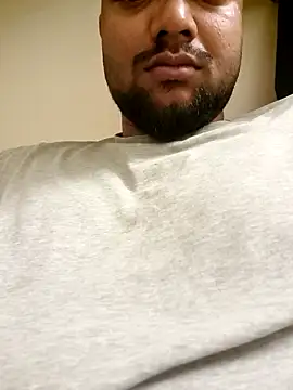 Snapshot of yourdreamman0705 chatting on 01/06/25, 02:36 yourdreamman0705 online show from 01/06/25, 02:36