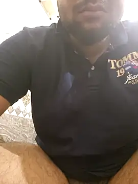 Snapshot of yourdreamman0705 chatting on 01/20/25, 02:32 yourdreamman0705 online show from 01/20/25, 02:32