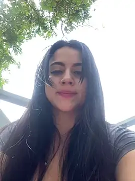 CoralineKam1 online show from 01/24/25, 03:45