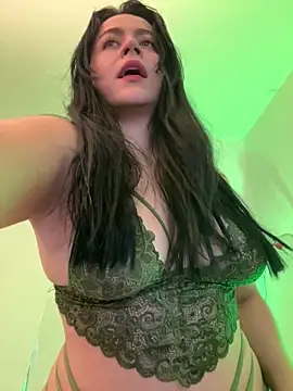 CoralineKam1 online show from 03/17/25, 05:05