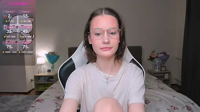 Snapshot of DearLia chatting on 03/15/25, 06:10 DearLia online show from 03/15/25, 06:10