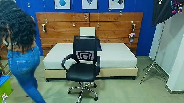 dahiana spark online show from 12/03/25, 08:07