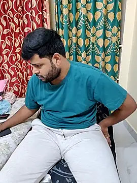 Snapshot of PawanHyd7 chatting on 10/26/25, 07:47 PawanHyd7 online show from 10/26/25, 07:47