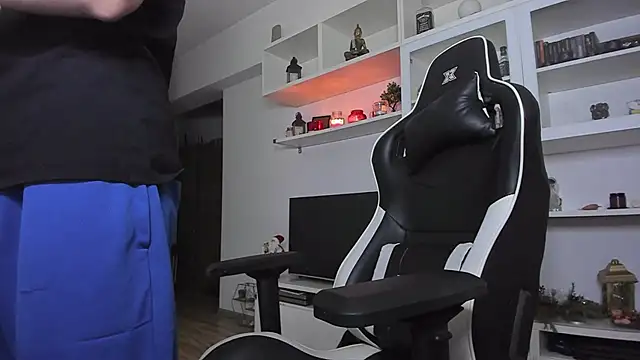 Snapshot of ToddClaytonn chatting on 01/08/25, 01:00 ToddClaytonn online show from 01/08/25, 01:00