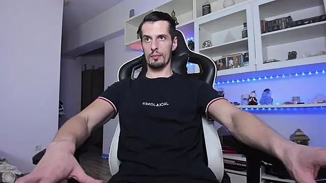 Snapshot of ToddClaytonn chatting on 01/22/25, 04:34 ToddClaytonn online show from 01/22/25, 04:34