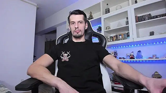 Snapshot of ToddClaytonn chatting on 01/23/25, 02:12 ToddClaytonn online show from 01/23/25, 02:12