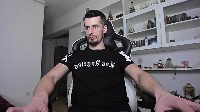 Snapshot of ToddClaytonn chatting on 02/18/25, 11:52 ToddClaytonn online show from 02/18/25, 11:52