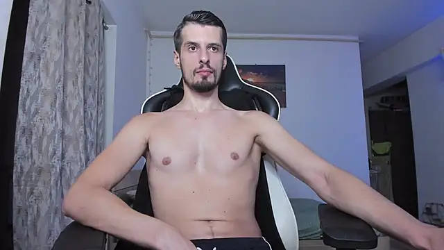 Snapshot of ToddClaytonn chatting on 09/17/25, 10:44 ToddClaytonn online show from 09/17/25, 10:44