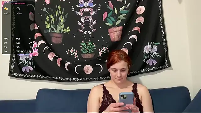 Aria Fields online show from 02/11/26, 07:52