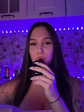 EricaWalls online show from 01/18/25, 03:20