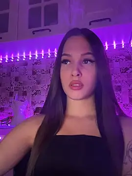 EricaWalls online show from 02/11/25, 01:41