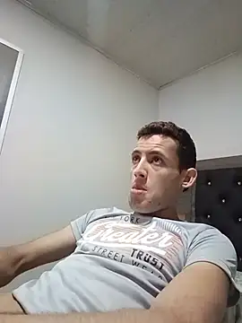 Duvan Martinez23 online show from 05/15/26, 06:42