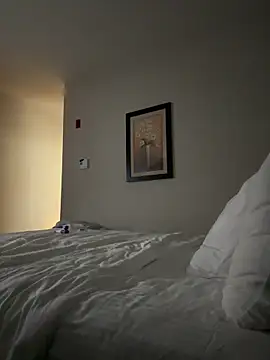 Snapshot of PeytonJohnn chatting on 09/23/25, 07:39 PeytonJohnn online show from 09/23/25, 07:39