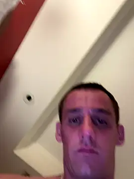 Snapshot of PeytonJohnn chatting on 09/27/25, 11:54 PeytonJohnn online show from 09/27/25, 11:54