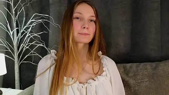 Snapshot of MonaEldon chatting on 01/18/25, 04:15 MonaEldon online show from 01/18/25, 04:15