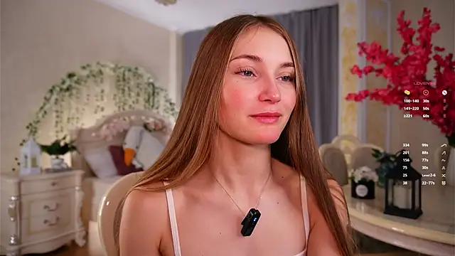 Snapshot of MonaEldon chatting on 10/10/25, 02:21 MonaEldon online show from 10/10/25, 02:21