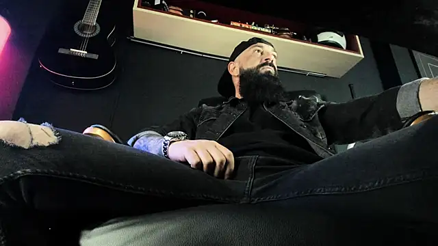 axxelrich  online show from 03/04/25, 05:53