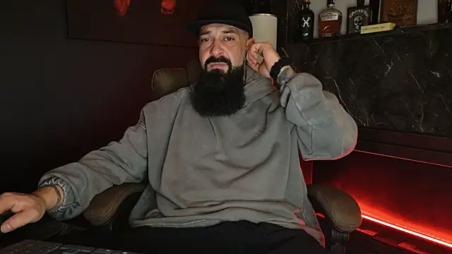 axxelrich  online show from 11/26/25, 04:35