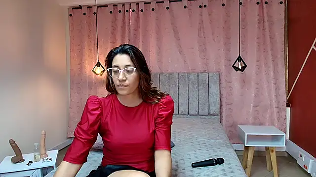 Snapshot of VioletaScott_ chatting on 01/16/25, 08:25 VioletaScott  online show from 01/16/25, 08:25