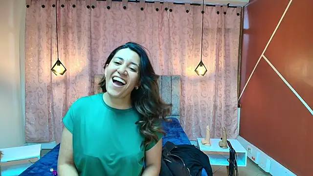 Snapshot of VioletaScott_ chatting on 09/26/25, 02:54 VioletaScott  online show from 09/26/25, 02:54