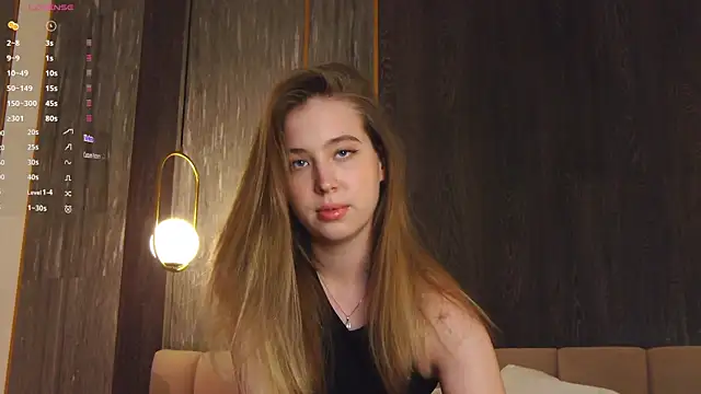 Snapshot of LoraineLuff chatting on 03/12/25, 05:49 LoraineLuff online show from 03/12/25, 05:49