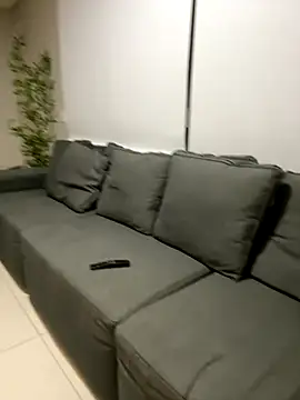 Laisabrazil online show from 10/23/25, 11:14