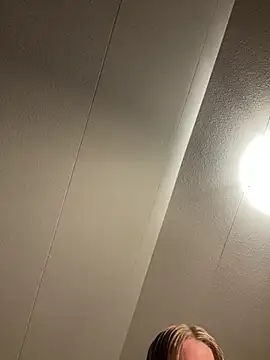 Snapshot of yourhornyslut chatting on 02/28/25, 06:09 yourhornyslut online show from 02/28/25, 06:09