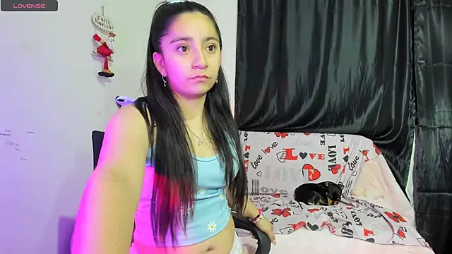 Snapshot of litle_mily_ chatting on 12/23/24, 12:14 litle mily  online show from 12/23/24, 12:14