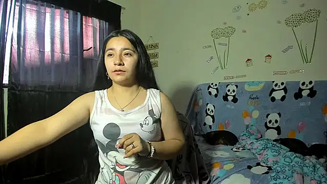 Snapshot of litle_mily_ chatting on 02/01/25, 10:02 litle mily  online show from 02/01/25, 10:02