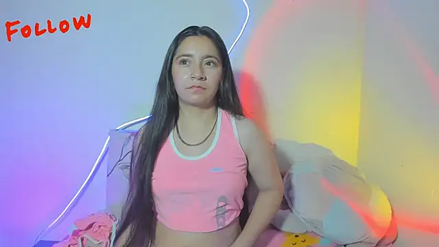 Snapshot of litle_mily_ chatting on 10/28/25, 11:25 litle mily online show from 10/28/25, 11:25