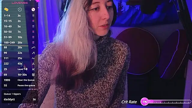 Snapshot of lovelylucyy chatting on 12/05/24, 08:33 lovelylucyy online show from 12/05/24, 08:33